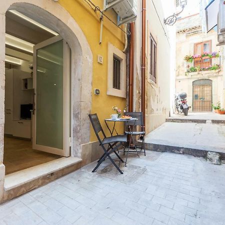 Апартаменты Ortigia Calia E Simenza Сиракузы Экстерьер фото